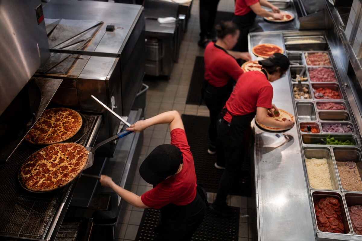 Wendy’s Shares Jump After Trian Reportedly Makes $1.4 Billion Takeover Offer